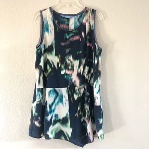 Vera Wang Sleeveless blouse. Sz x-small.